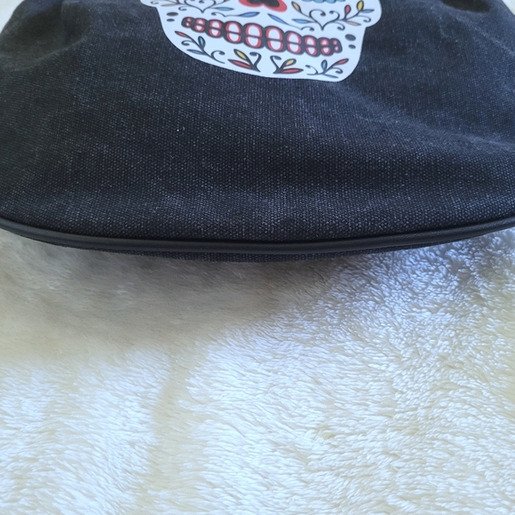 MW {Most Wanted} Canvas Floral💐 Skull💀 Shoulder Bag👜 - NWT - Picture 10 of 16